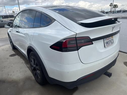 2022 Tesla Model X Base