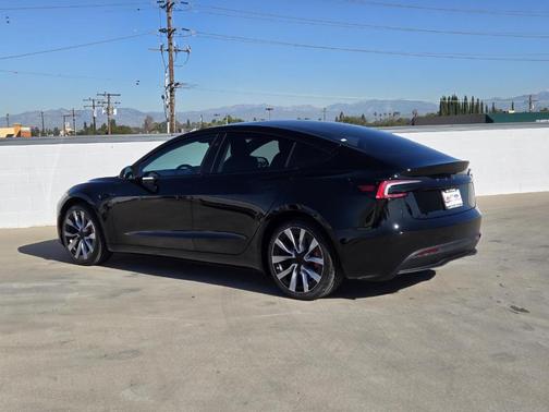 2025 Tesla Model 3 Long Range