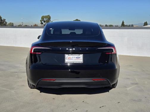 2025 Tesla Model 3 Long Range