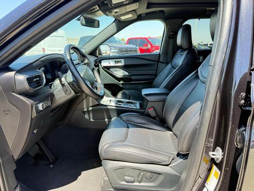 Black Metallic 2021 Ford Explorer ST