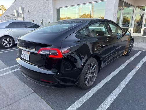 2022 Tesla Model 3 Base