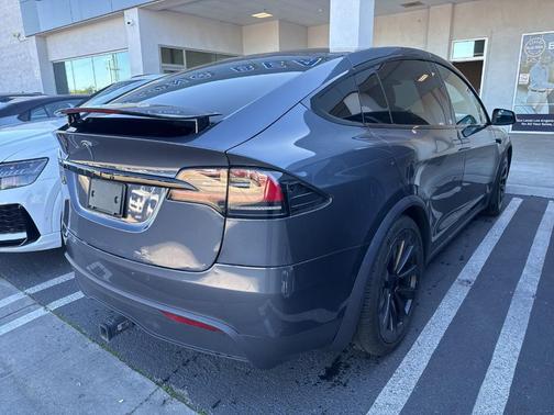 2022 Tesla Model X Base