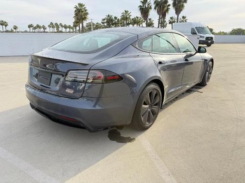 2022 Tesla Model S Plaid