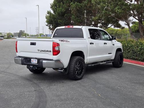 2015 Toyota Tundra SR5