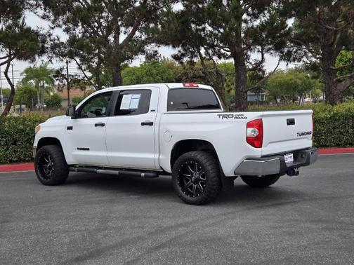 2015 Toyota Tundra SR5