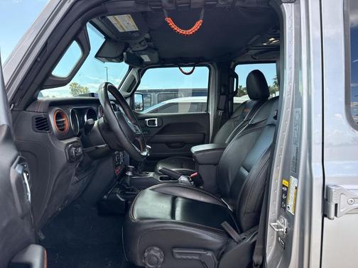 Billet Silver Metallic Clearcoat 2021 Jeep Gladiator Mojave