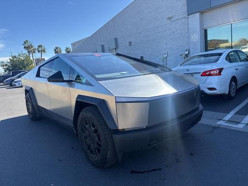 2024 Tesla Cybertruck Base