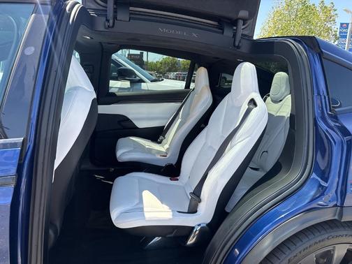 2022 Tesla Model X Plaid
