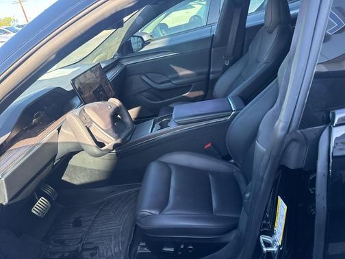 2022 Tesla Model S Base