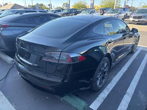 2022 Tesla Model S Base