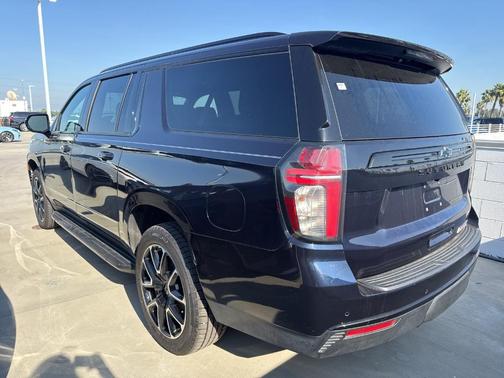 2024 Chevrolet Suburban RST