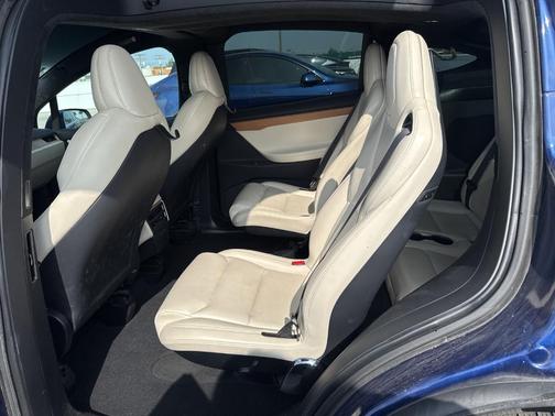 2021 Tesla Model X Long Range