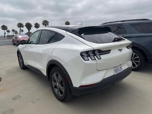 2022 Ford Mustang Mach-E Select