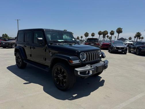 Black Clearcoat 2025 Jeep Wrangler 4xe Sahara