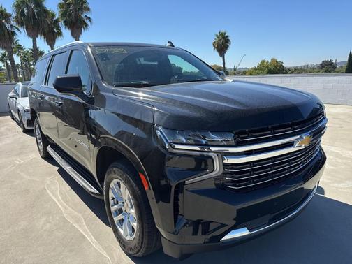 2022 Chevrolet Suburban LT