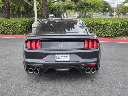 2022 Ford Mustang Mach 1