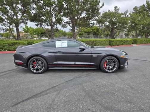 2022 Ford Mustang Mach 1