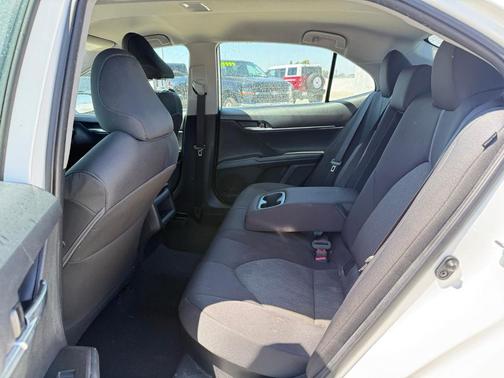 Super White 2021 Toyota Camry Hybrid LE