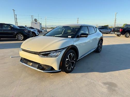 2023 Kia EV6 Wind