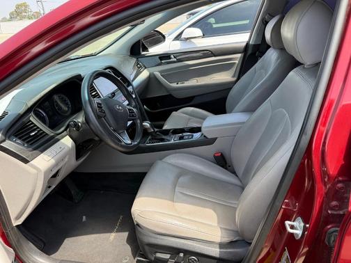 2018 Hyundai SONATA Hybrid Limited