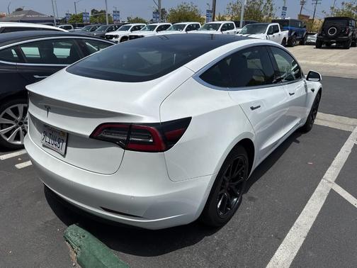 2020 Tesla Model 3 Standard Range Plus