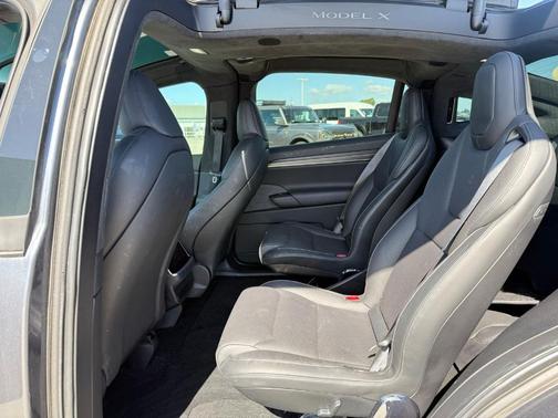 2022 Tesla Model X Plaid