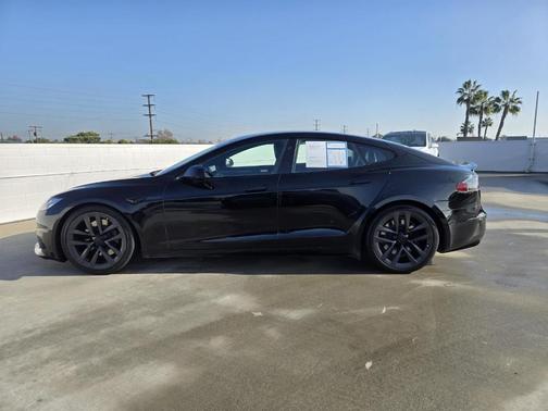 2021 Tesla Model S Plaid