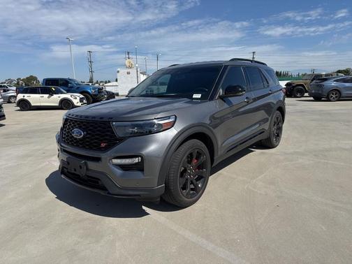 Carbonized Gray Metallic 2023 Ford Explorer ST