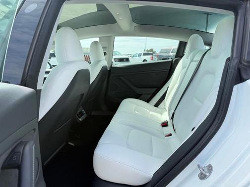 White 2023 Tesla Model 3 Base