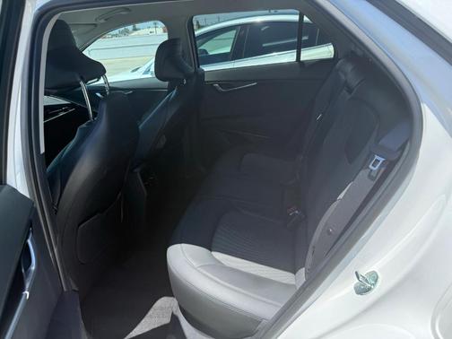 2023 Kia Niro EV Wind