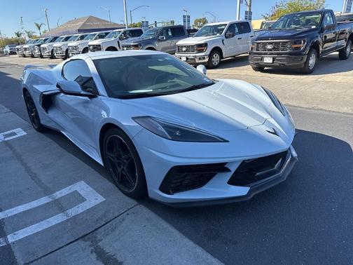 2022 Chevrolet Corvette Stingray w/1LT
