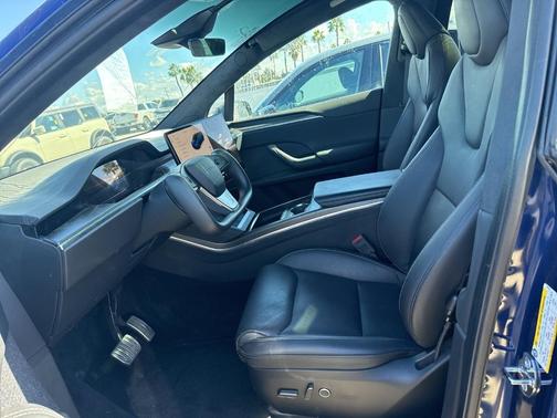 2022 Tesla Model X Plaid