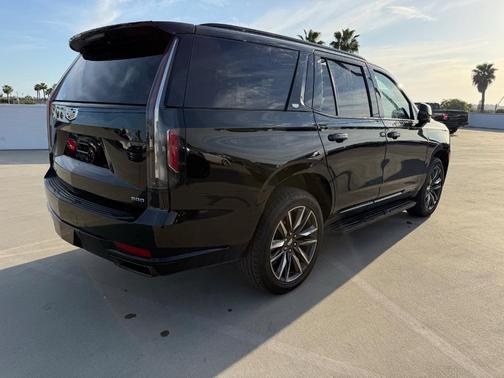 2023 Cadillac Escalade Sport