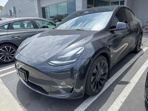 2024 Tesla Model Y Performance