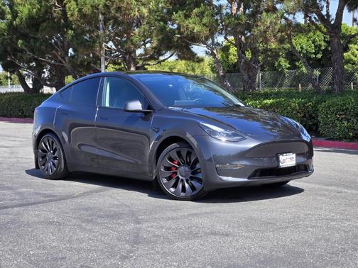 2024 Tesla Model Y Performance
