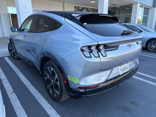 2022 Ford Mustang Mach-E Premium