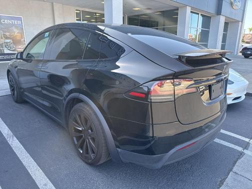 2022 Tesla Model X Plaid