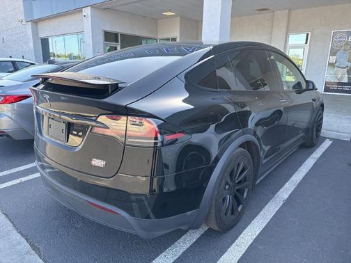 2022 Tesla Model X Plaid