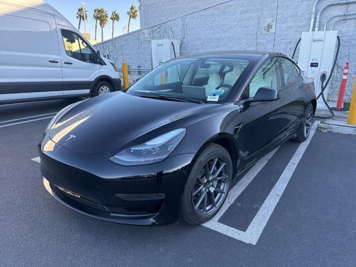 2023 Tesla Model 3 Base
