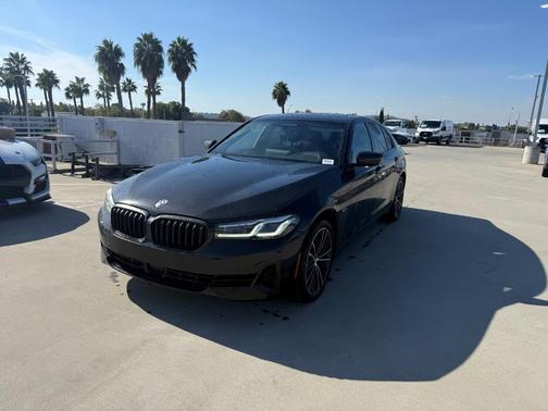 2022 BMW 530e 530e