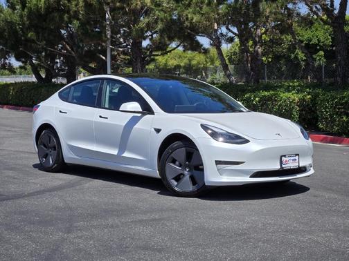 2022 Tesla Model 3 Long Range
