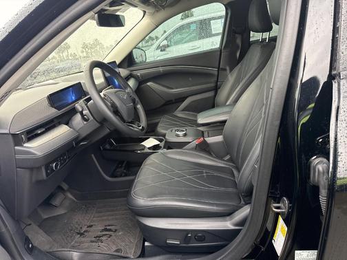 2023 Ford Mustang Mach-E California Route 1