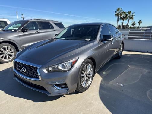 2023 INFINITI Q50 LUXE
