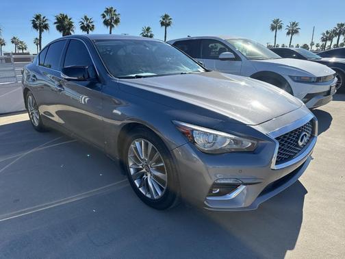 2023 INFINITI Q50 LUXE