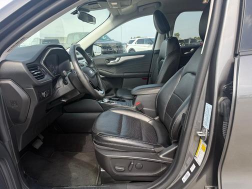 Carbonized Gray Metallic 2022 Ford Escape SEL
