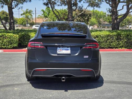 2023 Tesla Model X Plaid