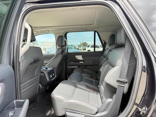 Black Metallic 2025 Ford Expedition Active