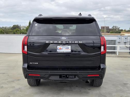 Black Metallic 2025 Ford Expedition Active