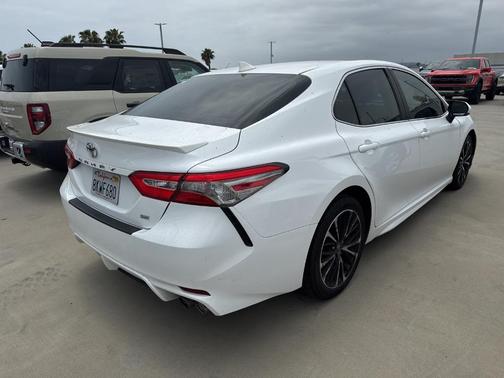2019 Toyota Camry SE