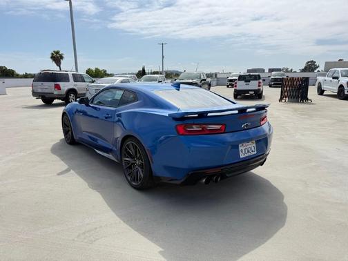 Hyper Blue Metallic 2018 Chevrolet Camaro ZL1